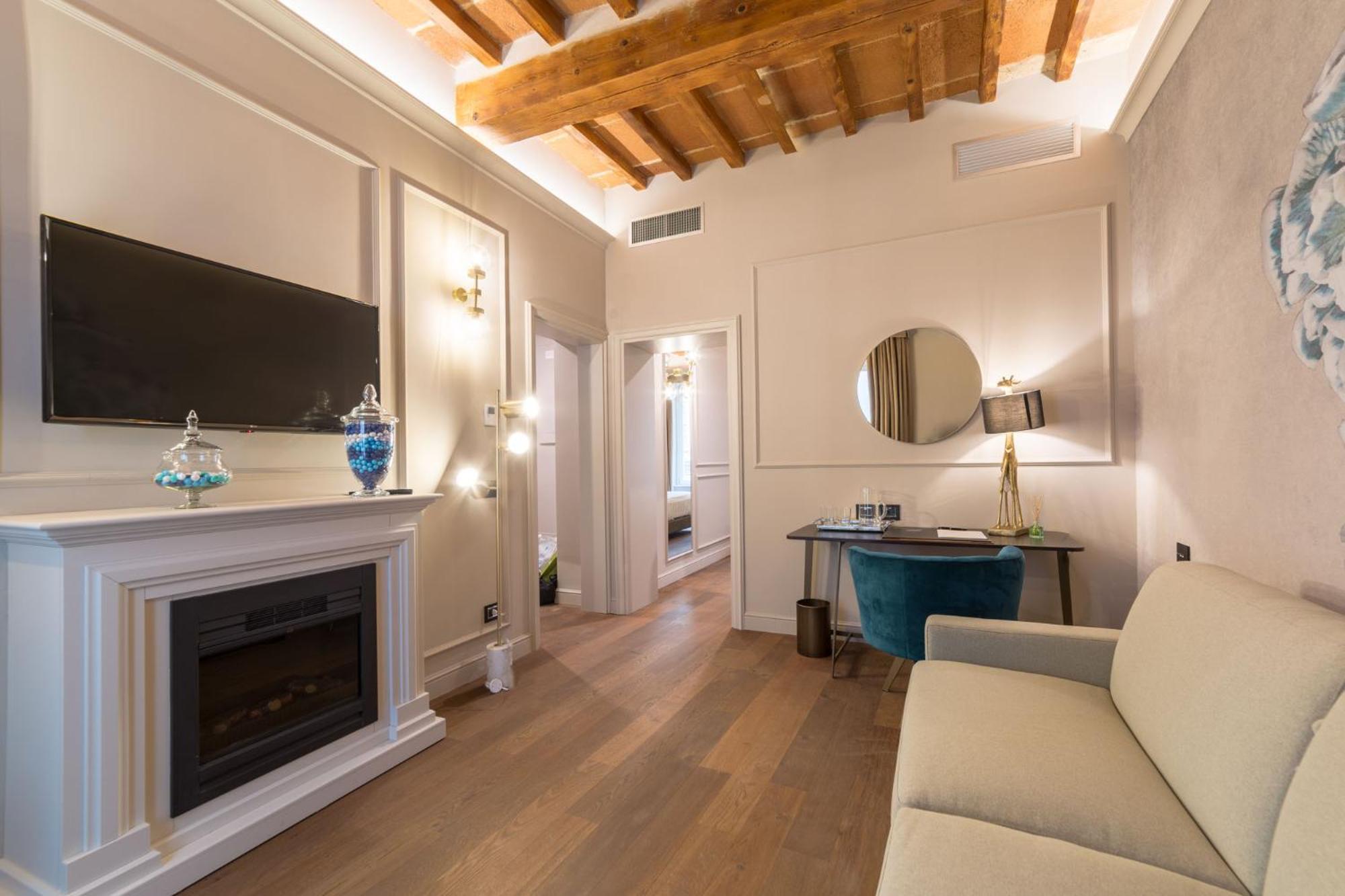 Palazzo 42 - Boutique Hotel & Suites Пистоя Екстериор снимка